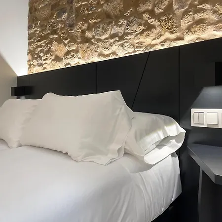 Ultreia Seven By Adelolo Santiago de Compostela