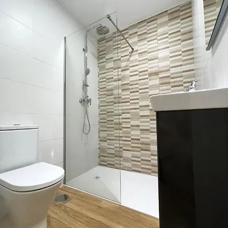 Ultreia Seven By Adelolo 산티아고데콤포스텔라